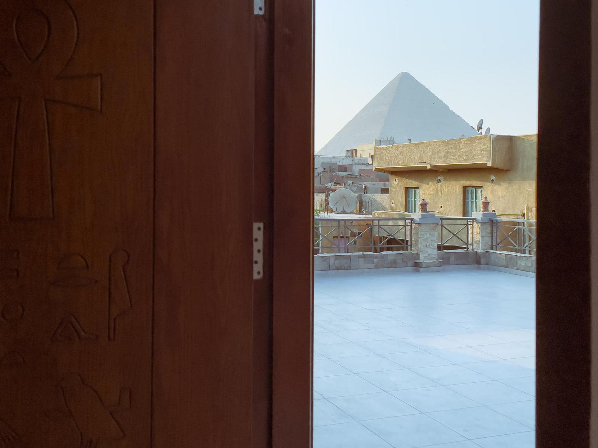 King Khufu Pyramids View Hotel Kafret el-Gabal Kamer foto