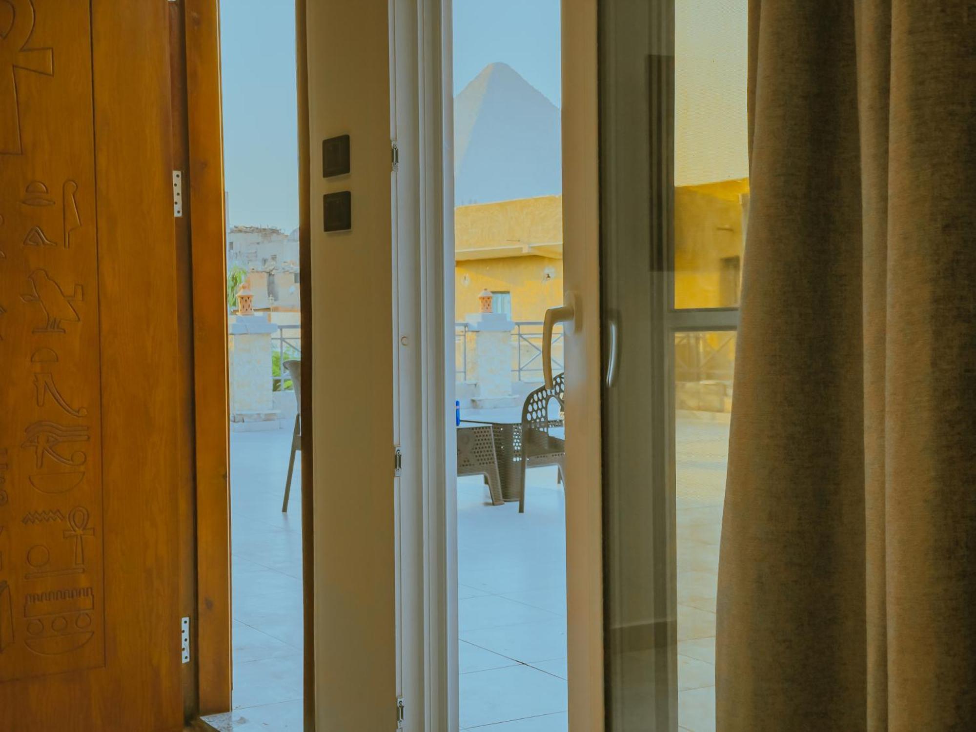King Khufu Pyramids View Hotel Kafret el-Gabal Kamer foto