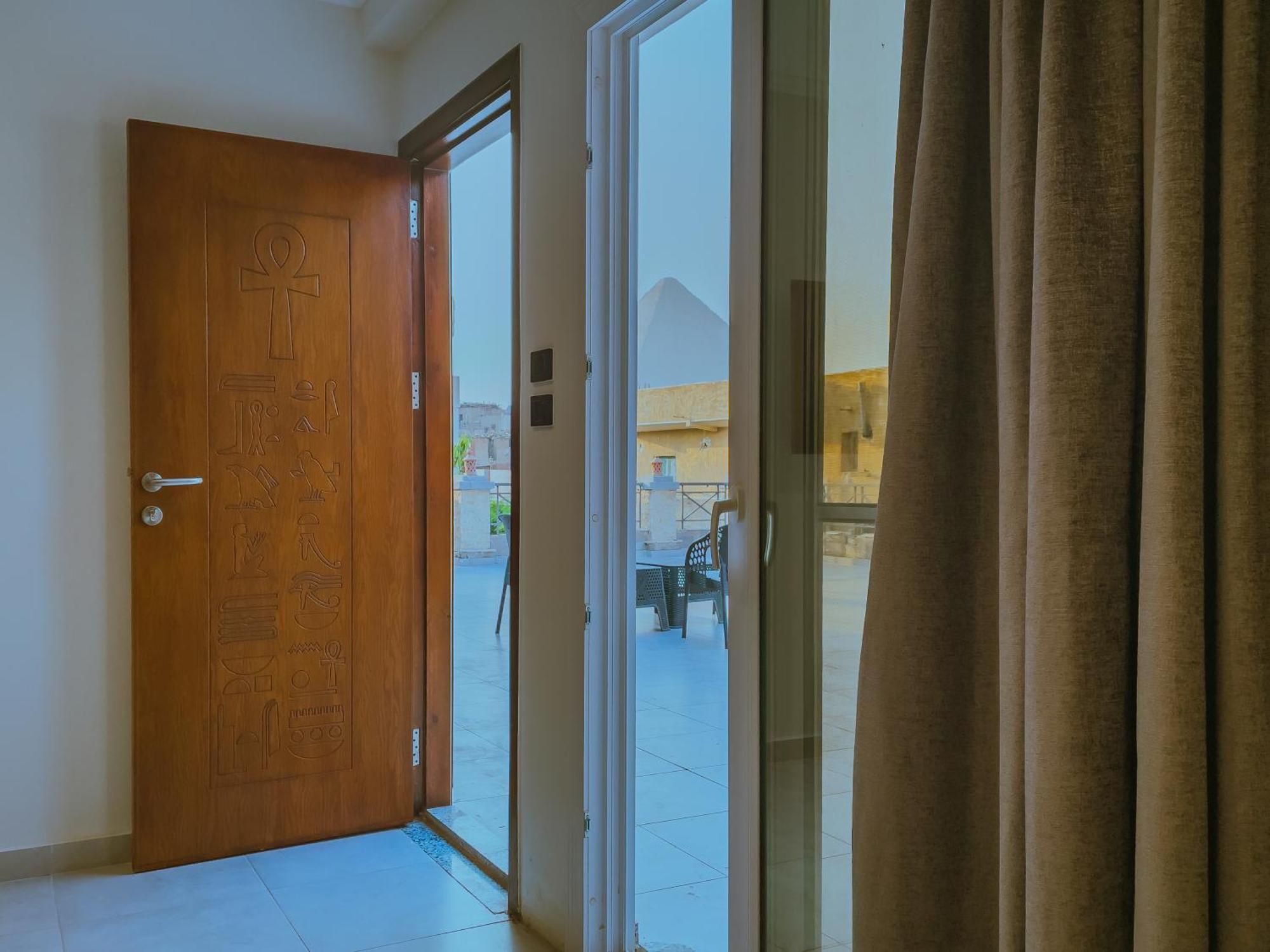 King Khufu Pyramids View Hotel Kafret el-Gabal Kamer foto