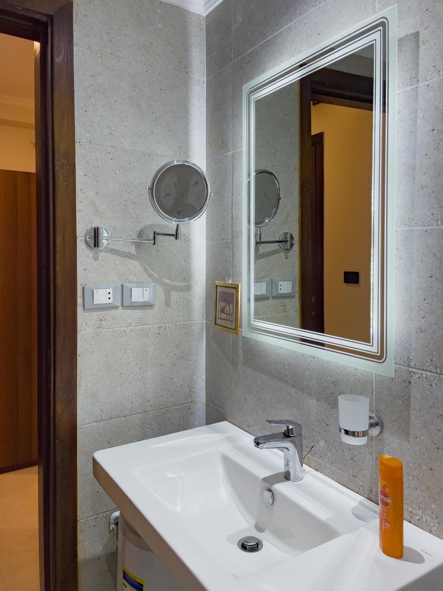 King Khufu Pyramids View Hotel Kafret el-Gabal Kamer foto
